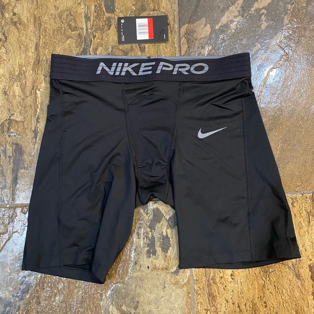 Mans nike PRO shorts